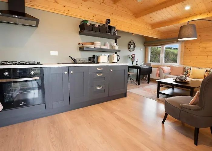 Luxury Log Cabin With Private Hot Tub & Sea Views